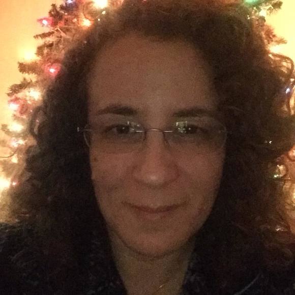 Meet your Posher, Joanna - Picture 1 of 1